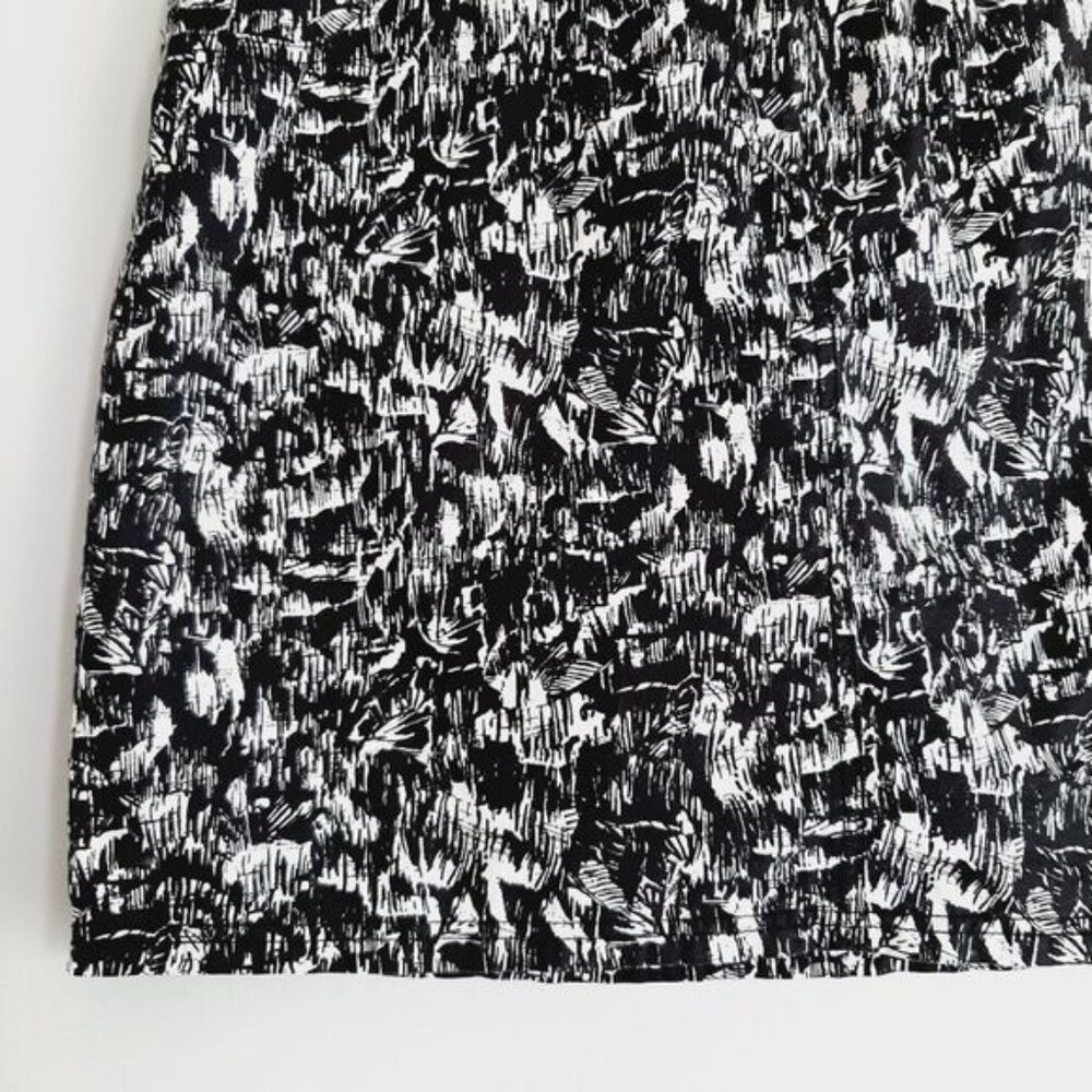 REITMANS / Skort B&W Mini Skirt Style w/ Pockets Abstract Pattern Sz 14 - Picture 3 of 14